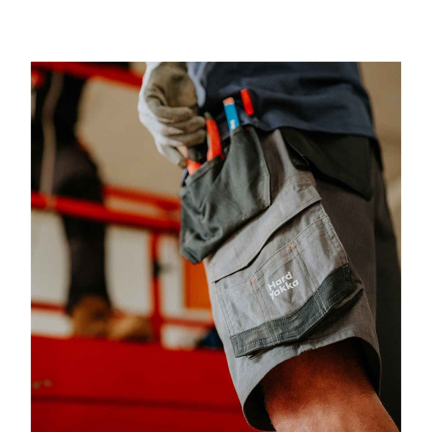 Hard Yakka Raptor Active Holster Pocket Shorts  Graphite